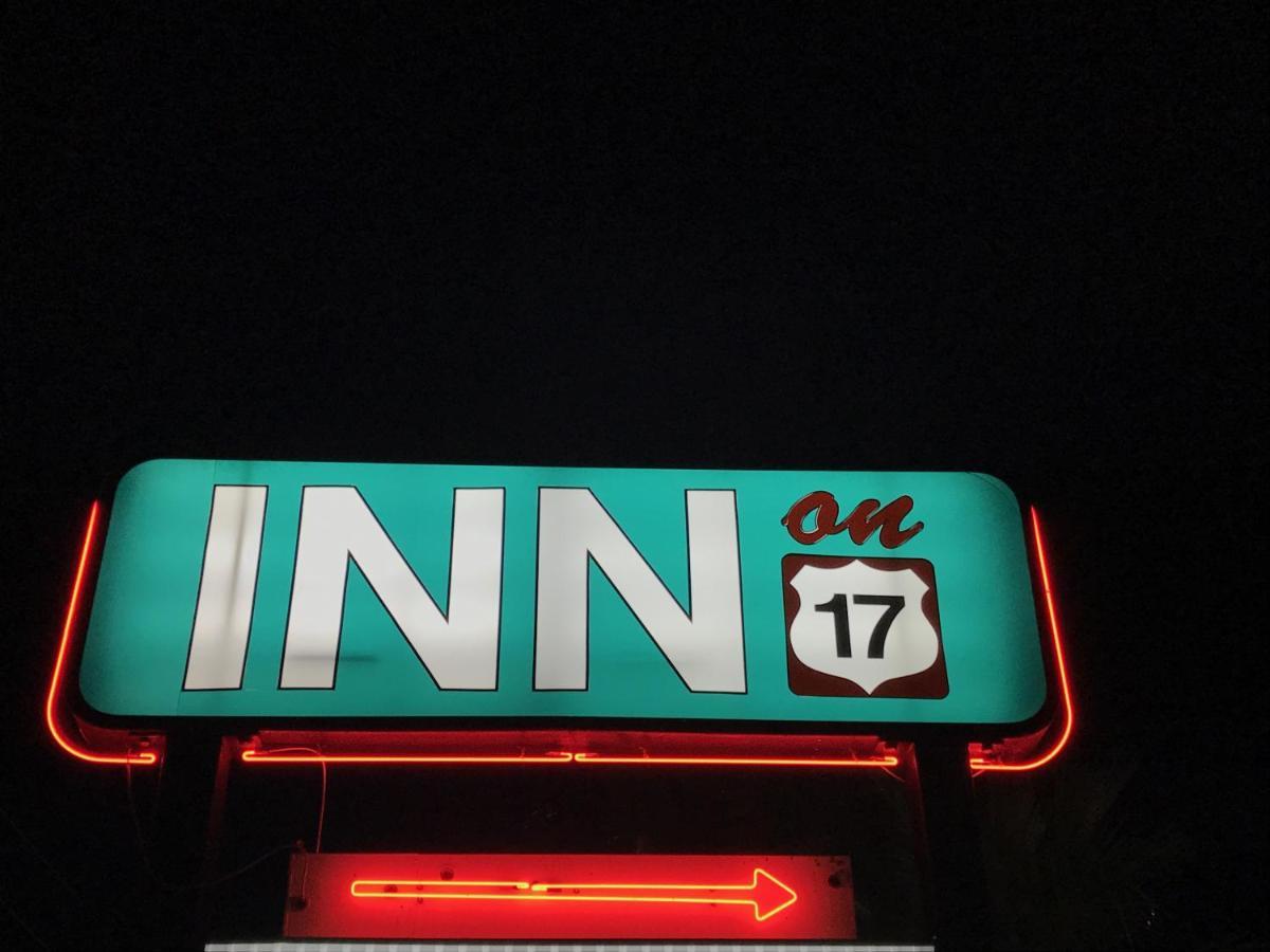 Inn On 17 Savannah Esterno foto